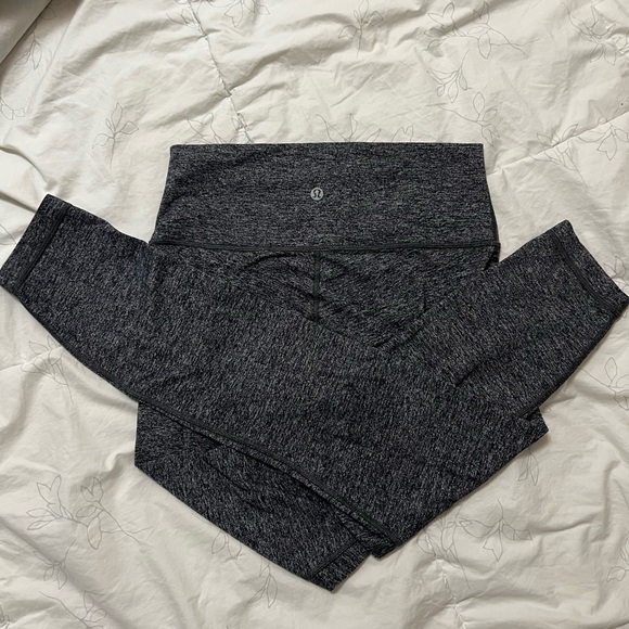 HighRise Lululemon Grey Crop - Picture 2 of 6
